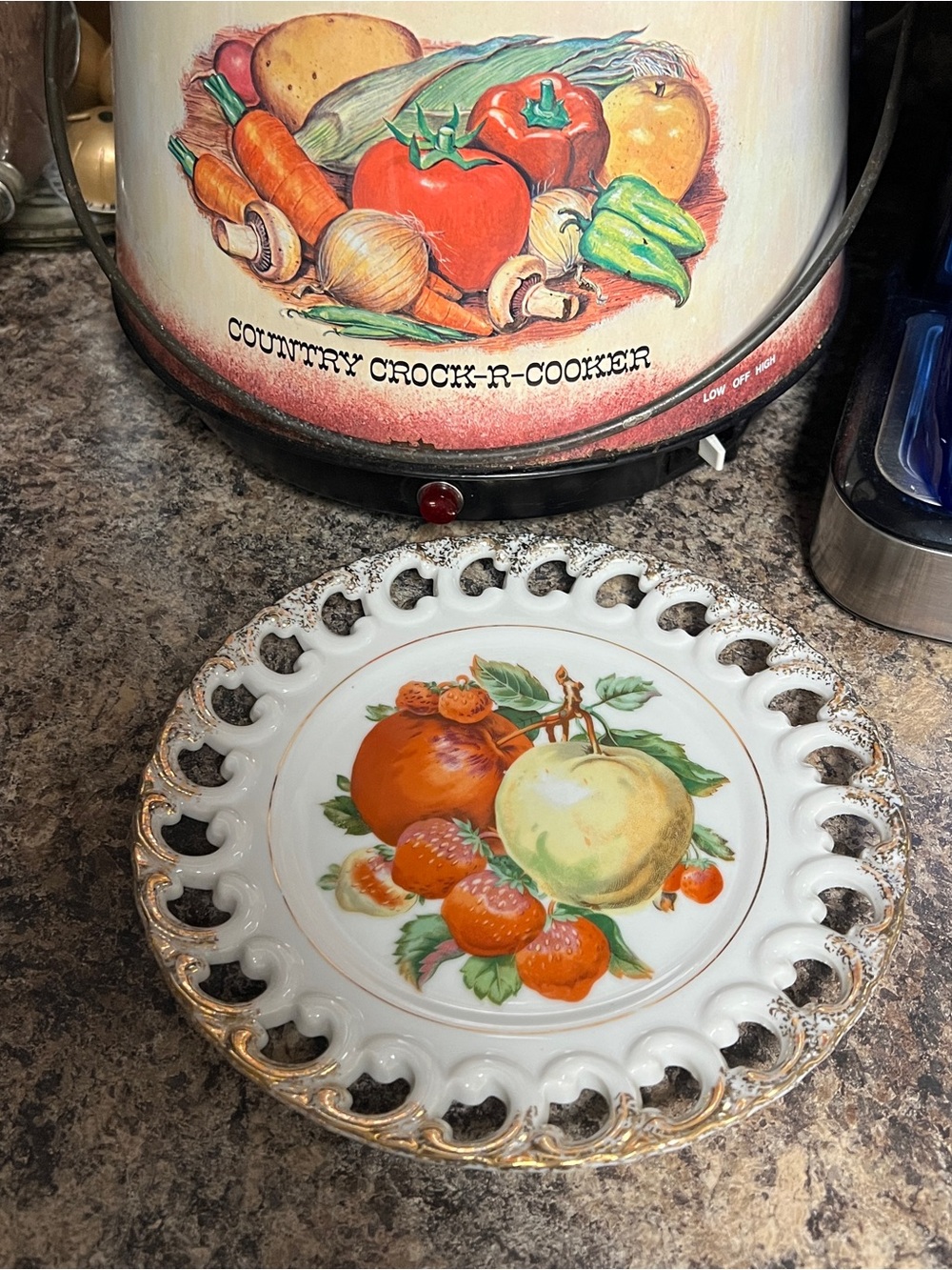 Vintage Brinn’s of Pittsburgh Fruit Decorative Plate